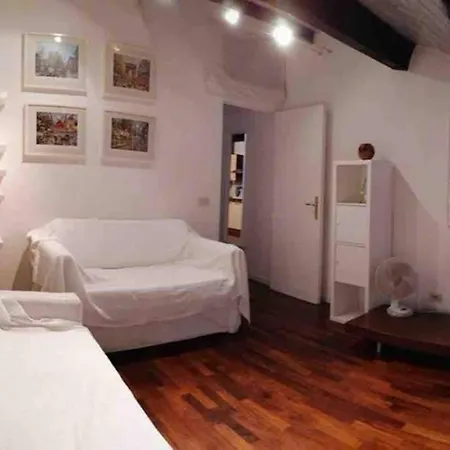 Borgo Colonne 20 * Parma